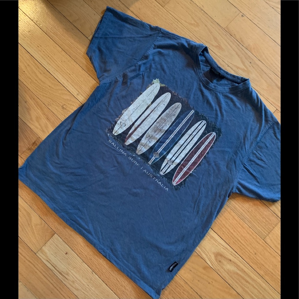 SURF TEE! - Picture 2 of 4
